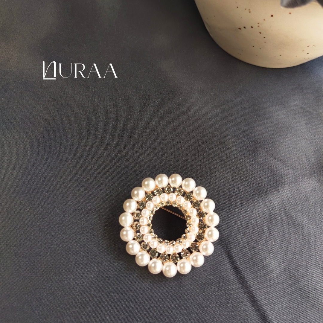 Pearl Halo Brooch